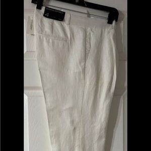 Banana Republic women’s size 4 white dress pants